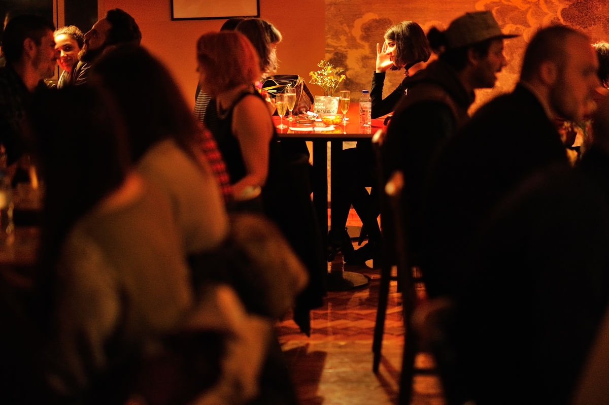 "Speed Dating" no Maus Hábitos