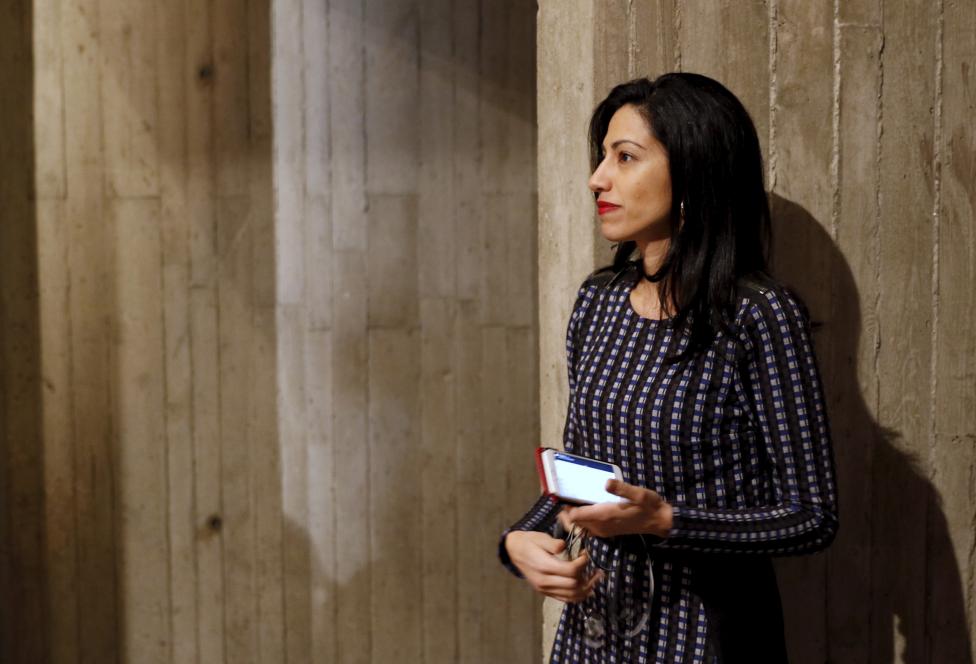 Os escândalos da responsável de campanha de Clinton (REUTERS/Scott Morgan)