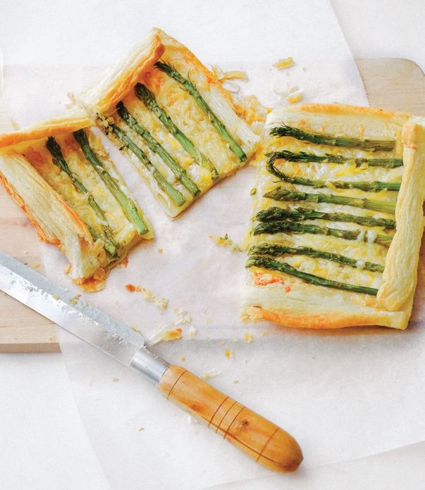 Tarte de espargos verdes com queijo