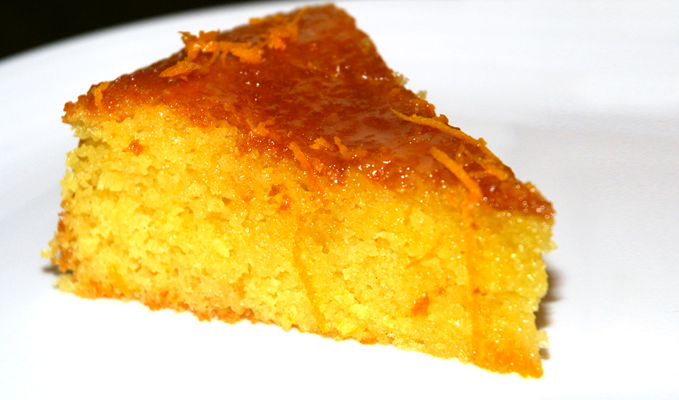 O mais simples e rápido bolo de laranja e coco