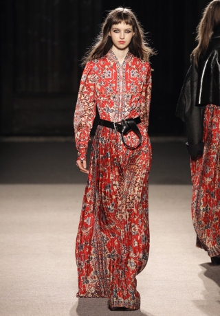 Foto Ugo Camerawww.viewfashionbook.com