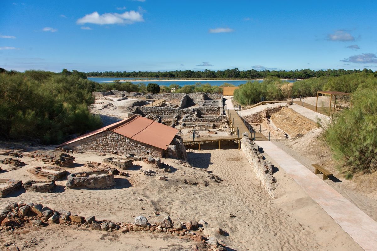 Mercado romano de Tróia