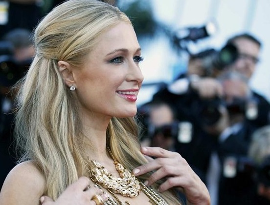 Paris Hilton tem 35 anos