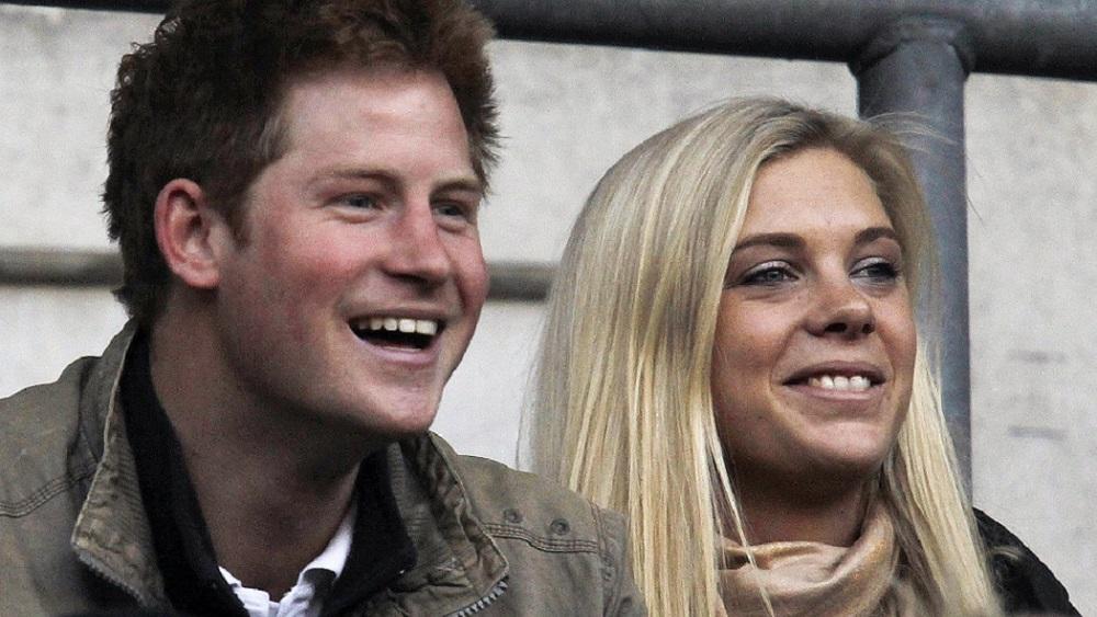 Harry e Chelsy em novembro de 2009