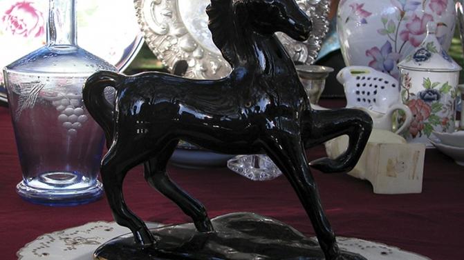 Super na berra, a marca Secla, portuguesa, é hoje em dia uma daquelas coisas que ainda sobe de valor seguramente. €35 no mercado às quartas no Jardim Visconde da Luz, em Cascais.