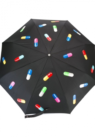 chapeu-de-chuva-moschino-114