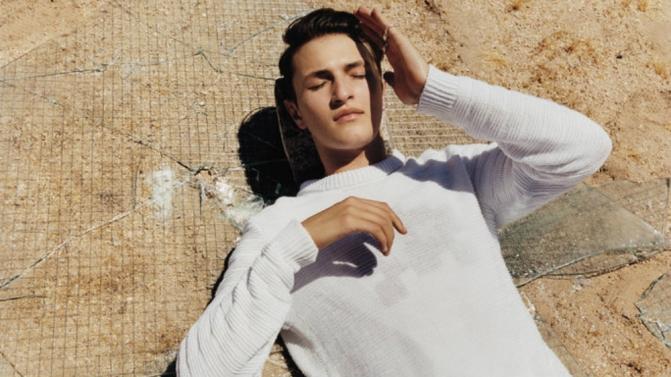 011917-anwar-hadid-hugo-boss-embed1