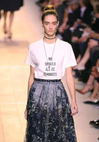 christian-dior-feminist-tee