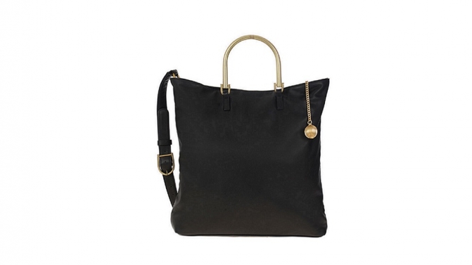 gallery-1488386182-sjp-tote-amie