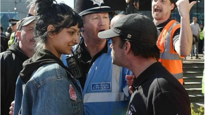 birmingham mulher manif