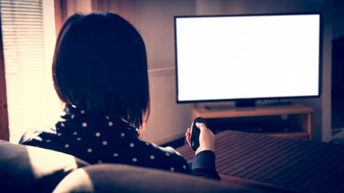 ver televisão