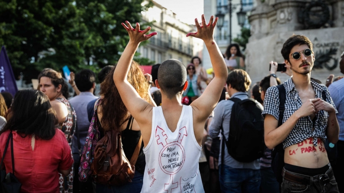 Manifestação contra a cultura da violação sob o lema ” Mexeu com Uma, Mexeu com Todas”