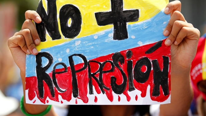 Manifestação de mulheres contra Nicolas Maduro, em Caracas, na Venezuela