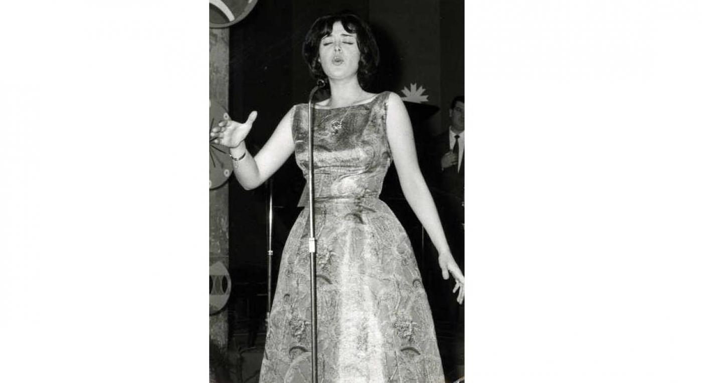 1 Simone de Oliveira