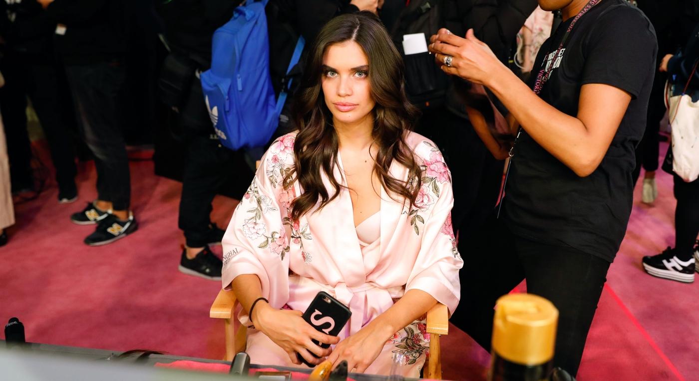 2017 Victoria’s Secret Fashion Show – Backstage