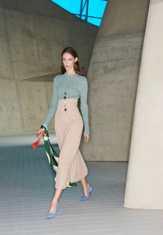 victoria_beckham_look_4_pre_fall_2018