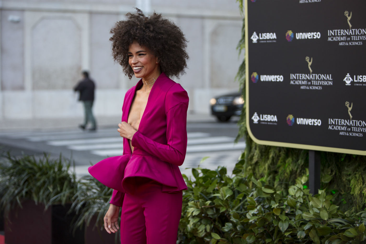 Atrizes apoiam trabalhadora despedida de corticeira: "És um exemplo de dignidade"