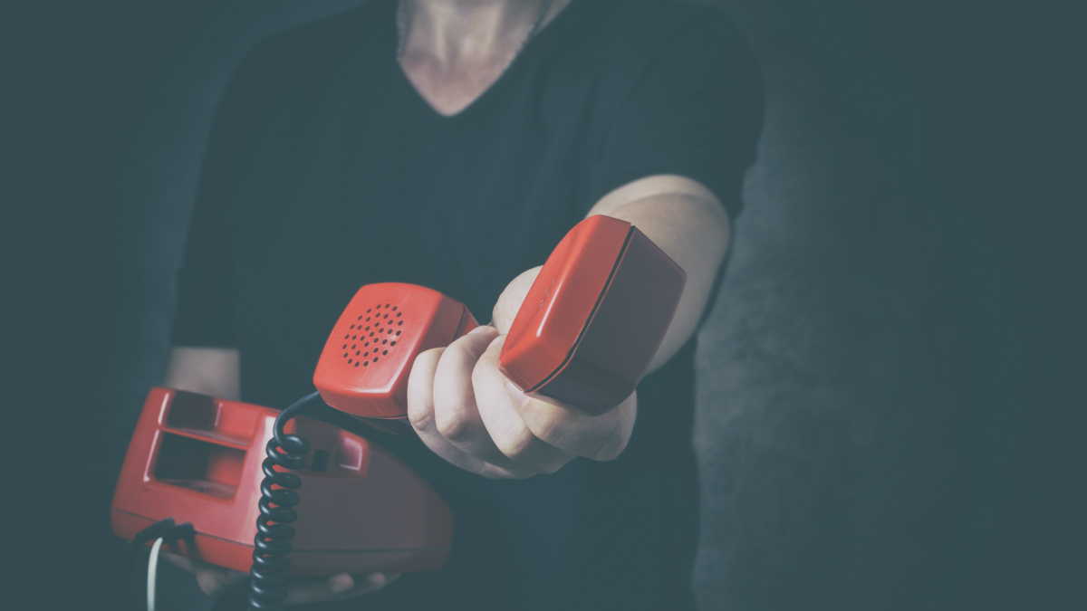 linha SOS_ shutterstock