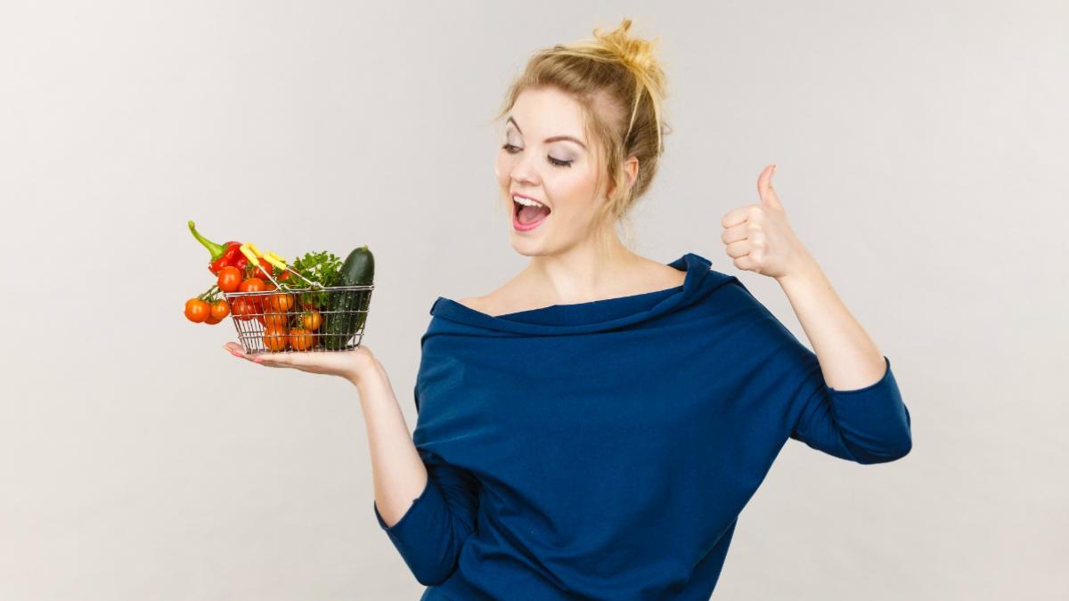 shutterstock_mulher_comida