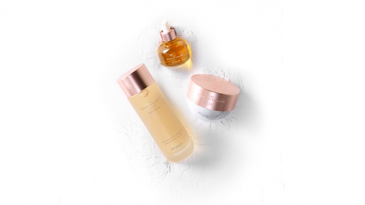 December_20403_Namaste_Glow-HERO_2017