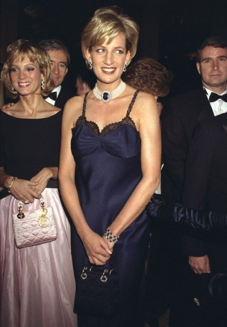 733b7a3935628b2a98923375e4ea6f11