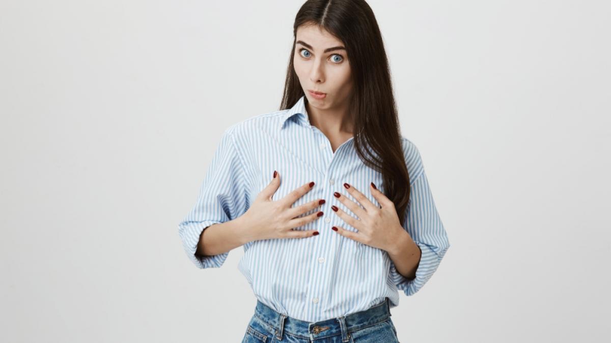 shutterstock_mulher__peito