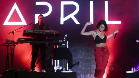 April Ivy destaque