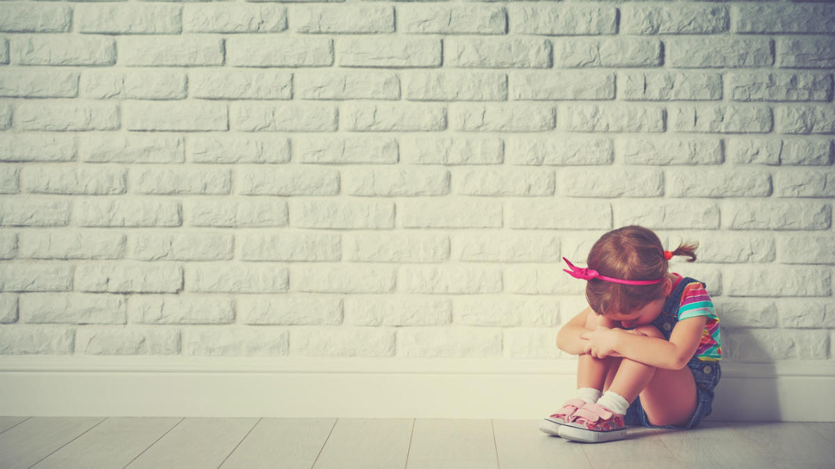 criança violência iStock