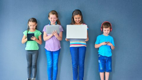 Crianças smartphones