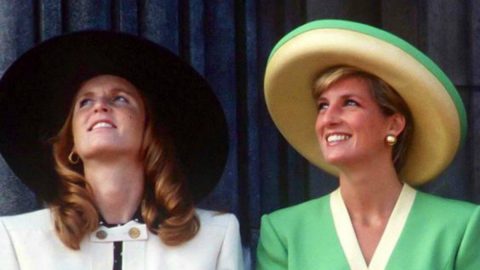 Sarah Ferguson garante que Diana se sentiria orgulhosa de Meghan e Kate