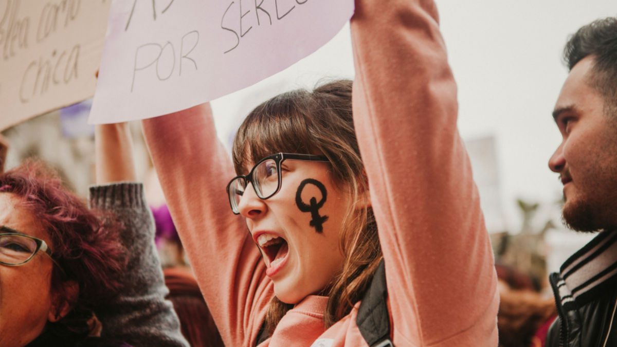 Mulher_manif_destaque