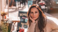 Helena Costa desesperada com cadelas desaparecidas há 24 horas