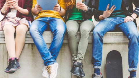 jovens consumos aditivos canabis jogo internet alcool tabaco