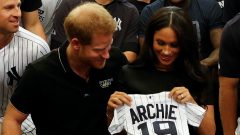 arc equipamento clube camisola Meghan Harry