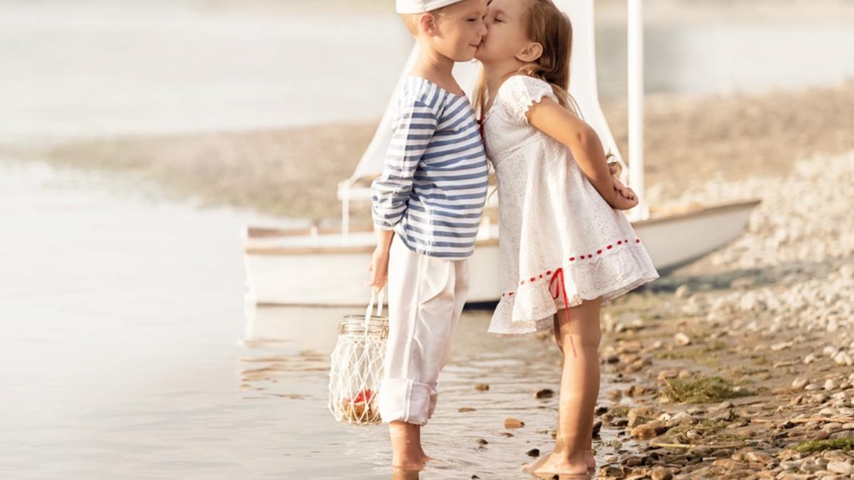 primos dia dos primos beijo