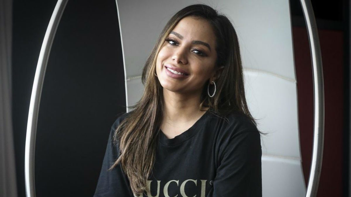 Anitta-Delas