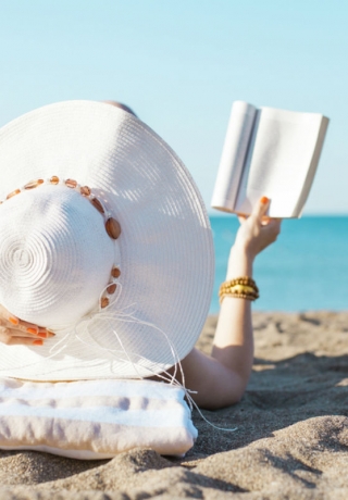 Praia ler Shutterstock