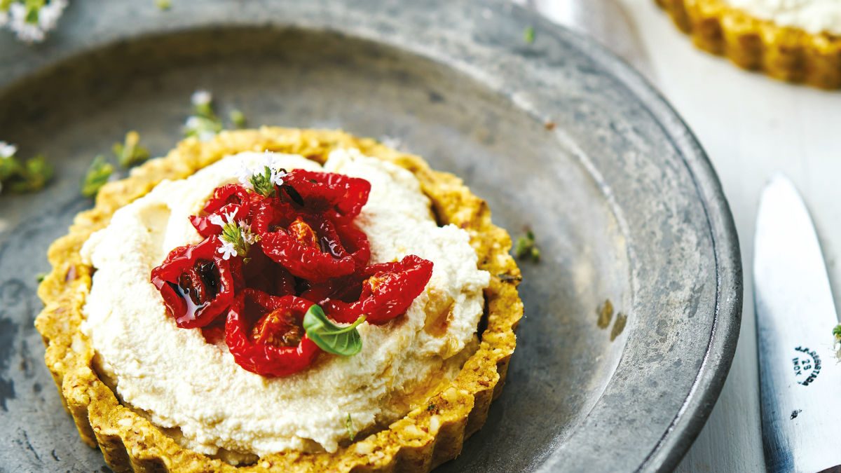 Tarte de tomate e manjericao