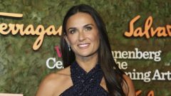 Demi Moore posa nua para revista aos 56 anos