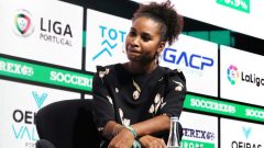 Laura Georges, antiga central da seleção francesa e secretária-geral e vice-presidente da Federação Francesa de Futebol [Fotografia: Álvaro Isidoro/Global Imagens]