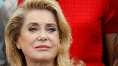 catherine Deneuve internada urgência