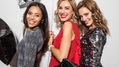 mulheres vestidos curvas saldos promoções