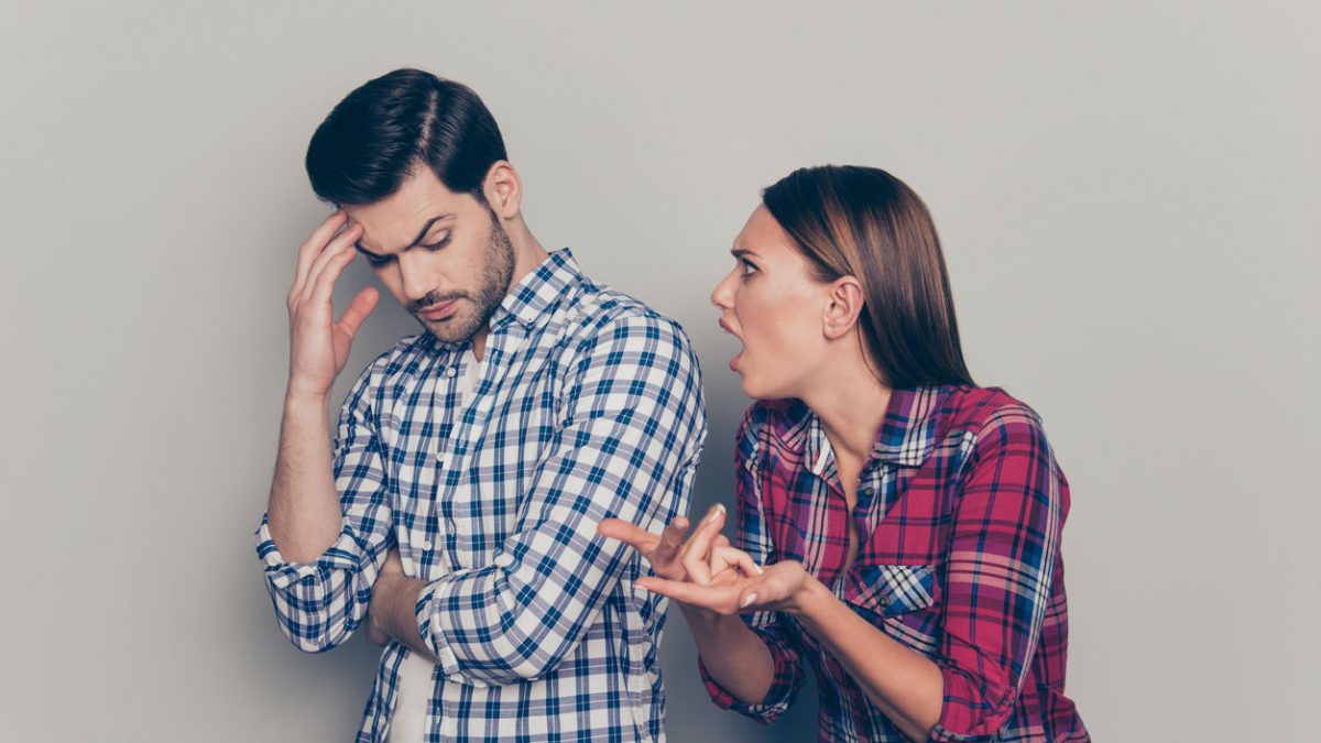 iStock-1124457614discussao