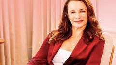 Kristin David como apresentadora do reality show 'Labour of Love' [Fotografia: Instagram]