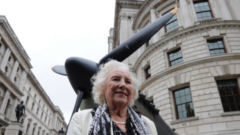 vera Lynn cantora morte