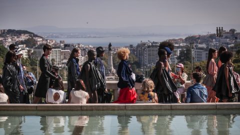 Desfile de Ricardo Andrez na ModaLisboa [Fotografia: MárioCruz/EPA]