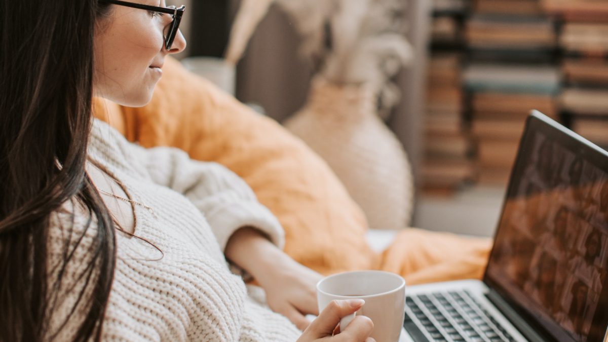 pexels-vlada-karpovich-4050404(1)