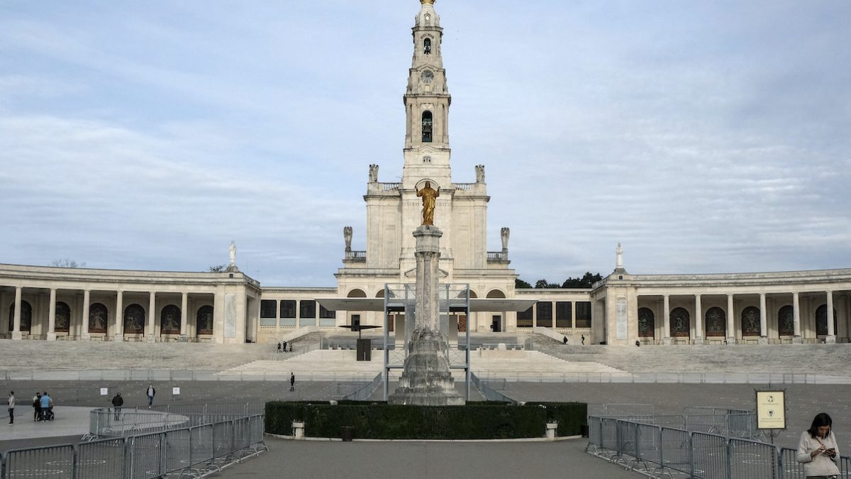 Covid - Batalha e Fátima em estado de emergência