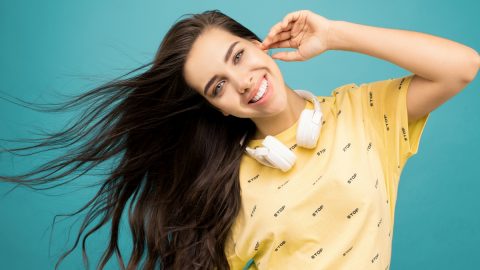 sorriso dia Internacional do sorriso mulher