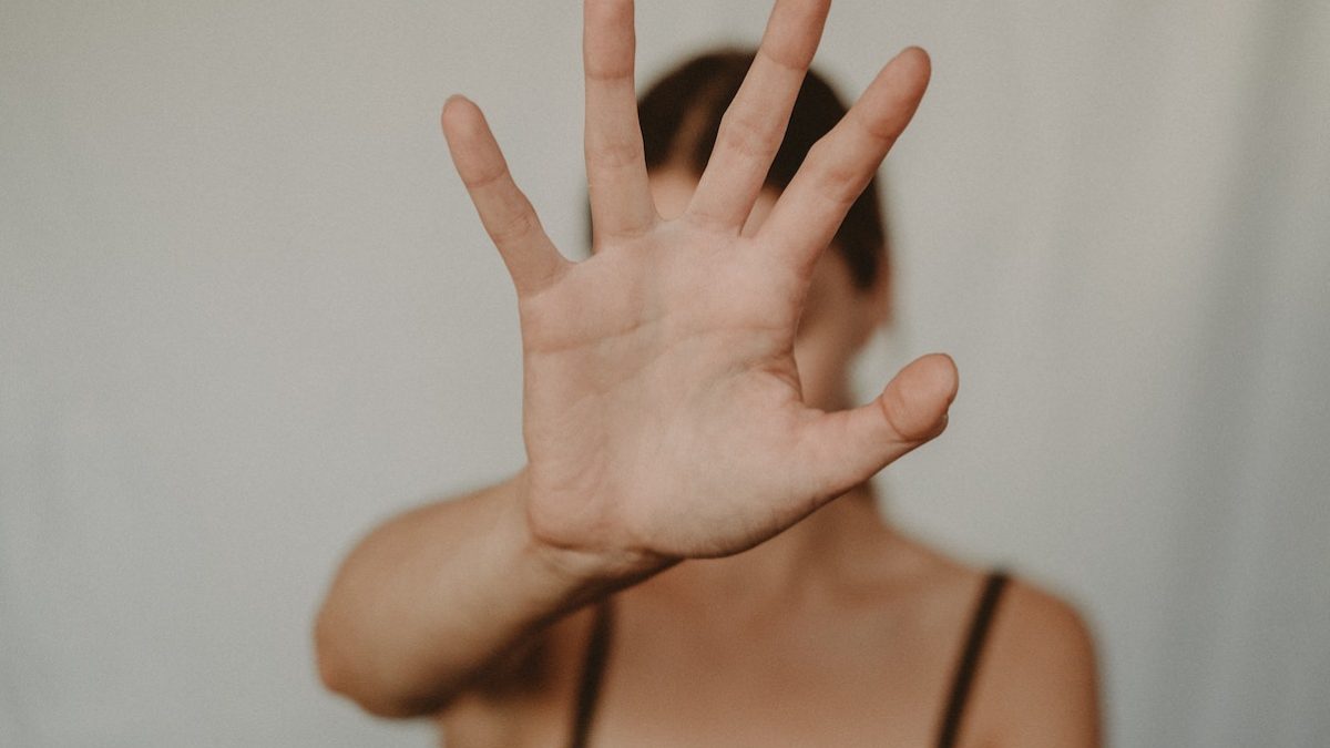 pexels-anete-lusina-5723263